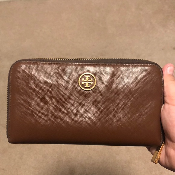 Tory Burch Handbags - Brown leather TORY BURCH wallet